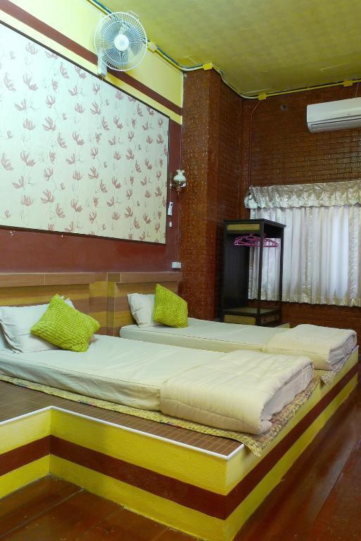 Baan Kaewta Hotell Chiang Mai Rum bild